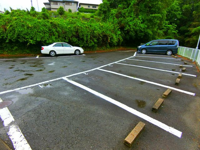 グリーンハイツ芝Ⅱの駐車場