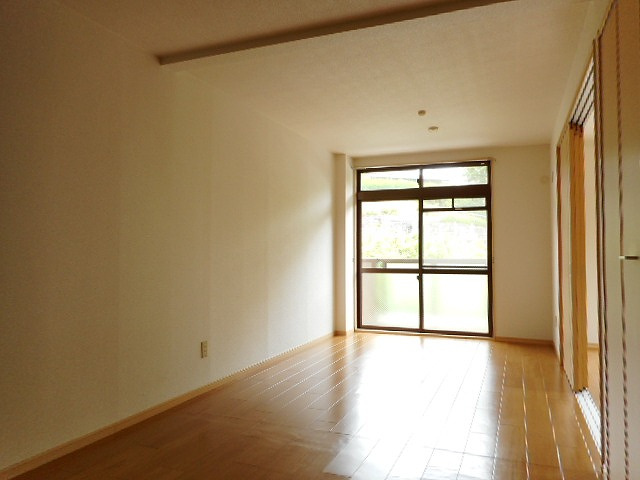 グリーンハイツ芝Ⅱの居間・リビング