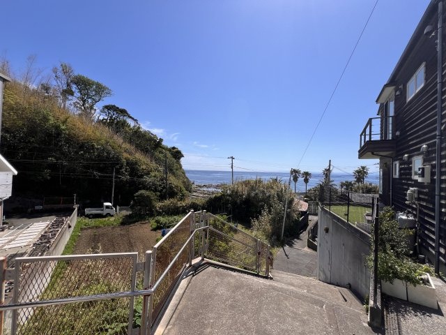 海見え！注文住宅　大型のアトリエ　住居の周辺|周辺道路からの眺望