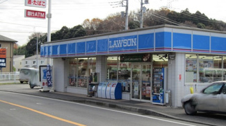 ローソン 横浜名瀬町店まで750ｍ