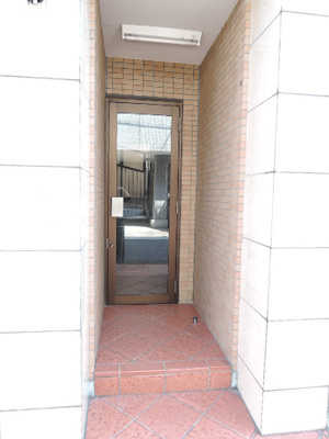 ★建物入り口★