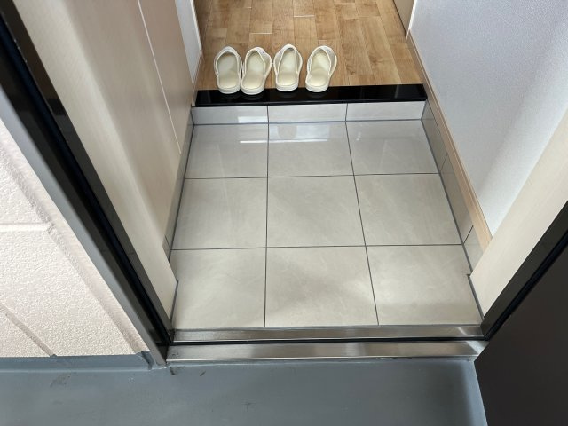 グランディールⅡの玄関