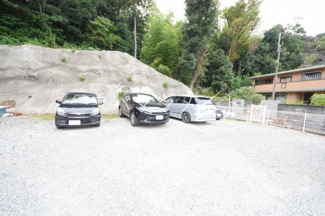 【駐車場】 | 建物横に駐車場が有ります！