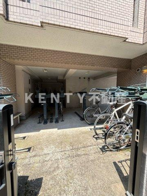 【エントランス】 | ジョイフル蒲田弐番館 | ゆとりのあるエントランスです