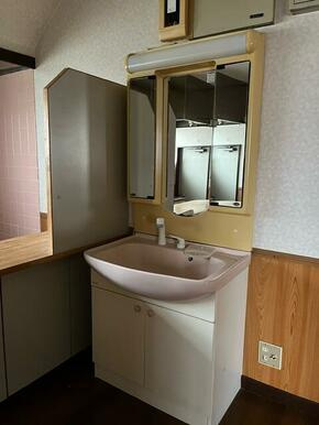 【独立洗面台】 | 伊東市広野４丁目 中古戸建住宅