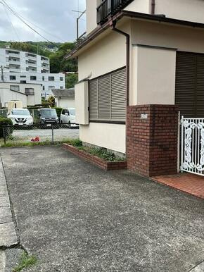 【駐車場】 | 伊東市広野４丁目 中古戸建住宅