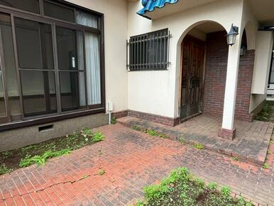 【玄関】 | 伊東市広野４丁目 中古戸建住宅