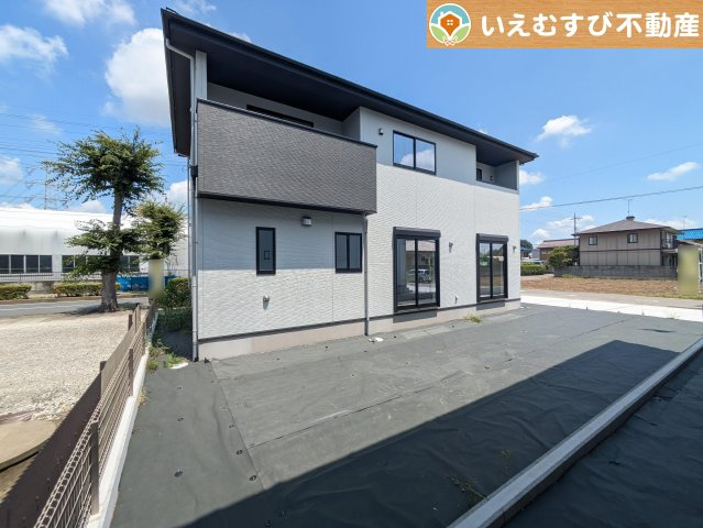 Zut PLUS　太田市世良田町6期の外観|【完成済み】落ち着いた色合いがおしゃれな飽きのこない外観！
ゆっくりご内覧いただけますのでぜひ一度現地をご覧ください！夢が膨らみます♪