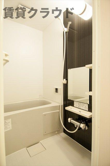 メゾン・ド・ルミナーレの浴室|日々の疲れを癒すお風呂付です