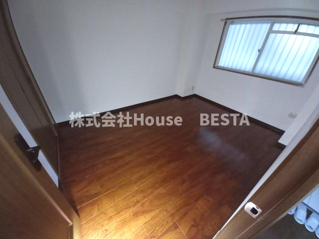 メゾンドカスカード六甲の寝室