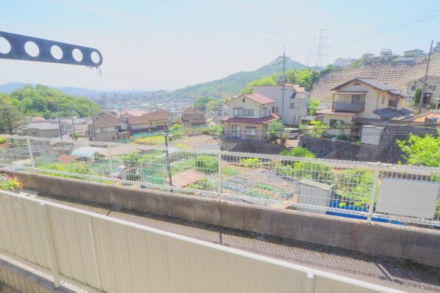 ビューハイム原田　Ａ棟のバルコニー