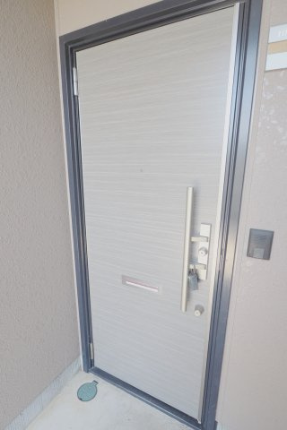 ビューハイム原田　Ａ棟の玄関