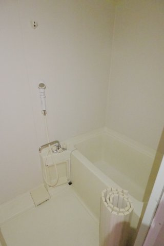 ビューハイム原田　Ａ棟の浴室