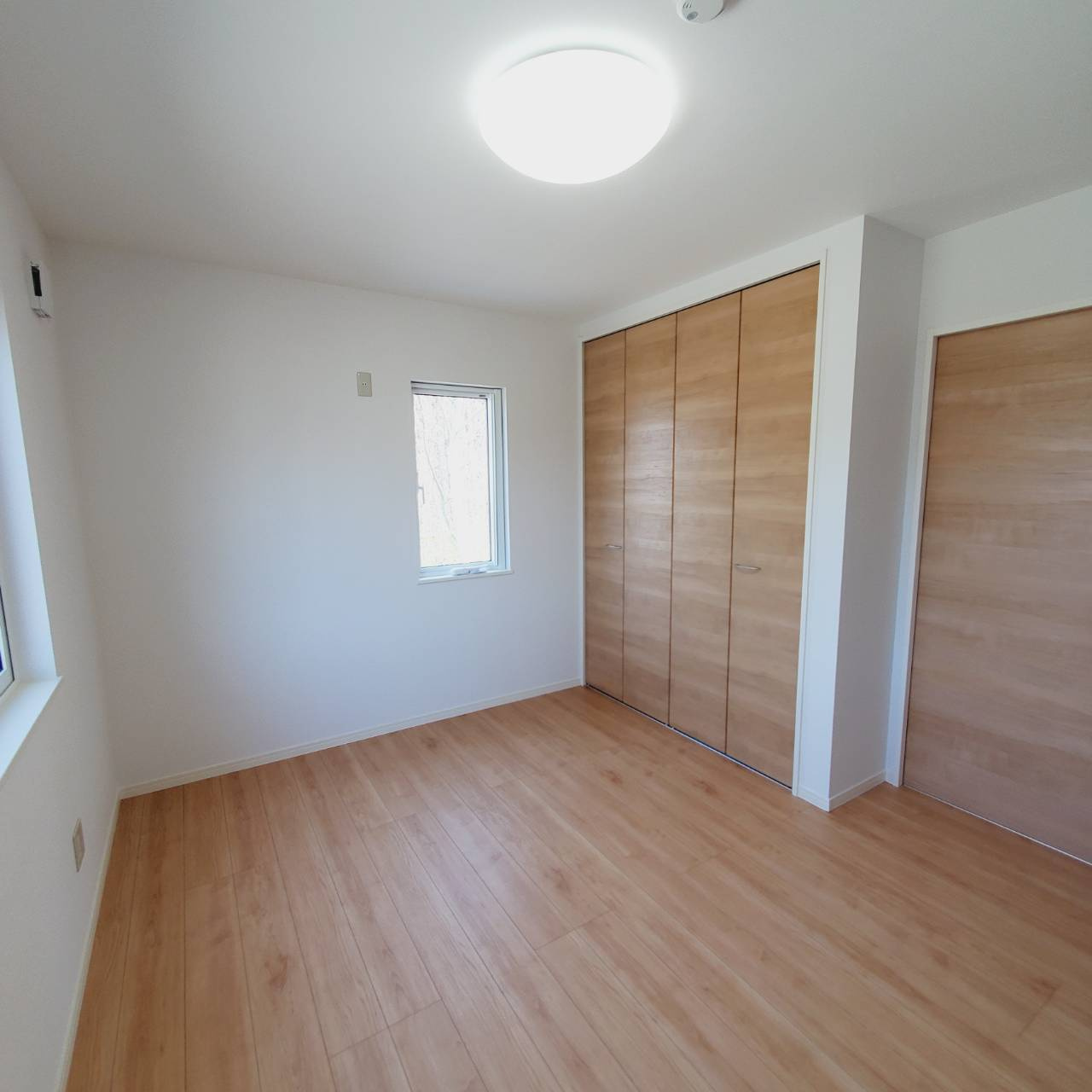 八戸市大字糠塚字長久保の洋室