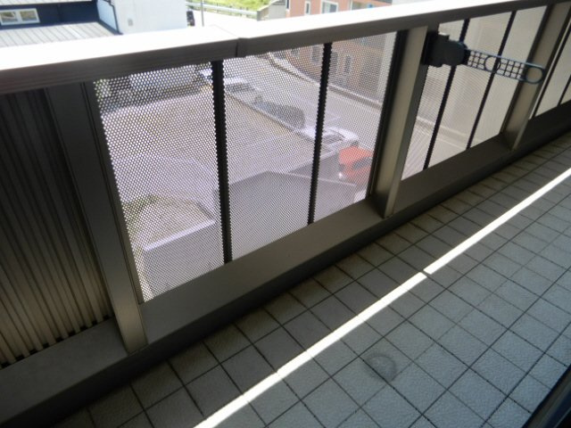 パークハイム弐番館　Ａ棟のバルコニー