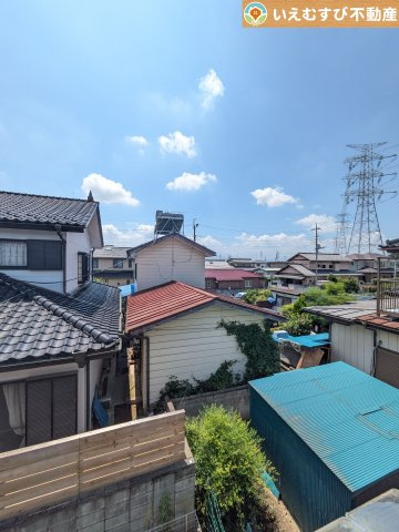 Zut PLUS　太田市世良田町6期の展望|高い建物が無く開放感のある展望
バルコニーからの展望も開けていて閑静な住宅地が望めます。日当りも良いですね♪