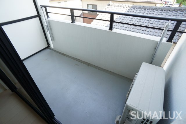 熊本市西区二本木３丁目の賃貸マンションのバルコニー