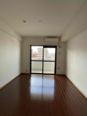 【バルコニー】 | フリーデンス南天神 | 別号室の写真になります。現況優先。
