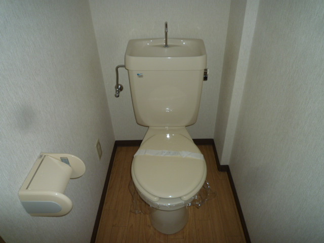 グリーンパークⅡのトイレ|温水洗浄便座に変更