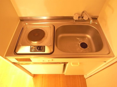 【キッチン】 | グレースももち | 別号室の写真になります。現況優先。