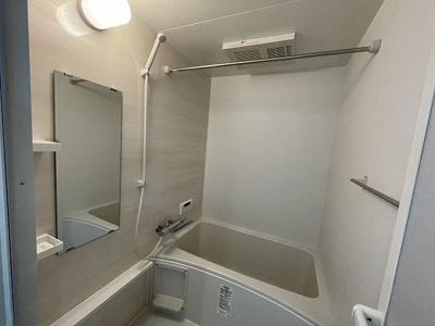 【浴室】 | Cherim和白東west | 別号室の写真になります。現況優先。