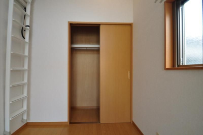 【収納】 | イル・グラッツィア東公園Ⅱ | 別号室の写真になります。現況優先。