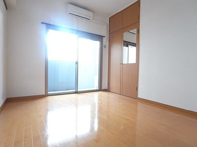 【バルコニー】 | SUN-NESTPIA箱崎駅前 | 別号室の写真になります。現況優先。
