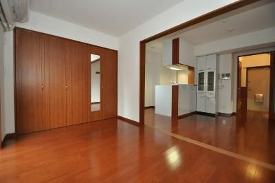 【内装】 | ロイヤルキャニオン | 別号室の写真になります。現況優先。