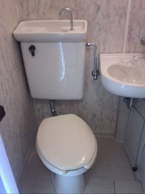 【トイレ】 | イメイブル・ド・舞鶴 | 別号室の写真になります。現況優先。