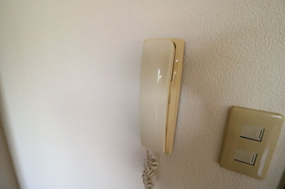 【セキュリティ】 | メゾン・サンティナE棟 | 別号室の写真になります。現況優先。