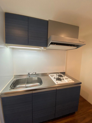 【キッチン】 | グランパーク県庁前 | 別号室の写真になります。現況優先。