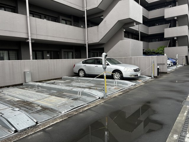 【駐車場】 | 向ヶ丘遊園東ガーデンハウス | 敷地内駐車場