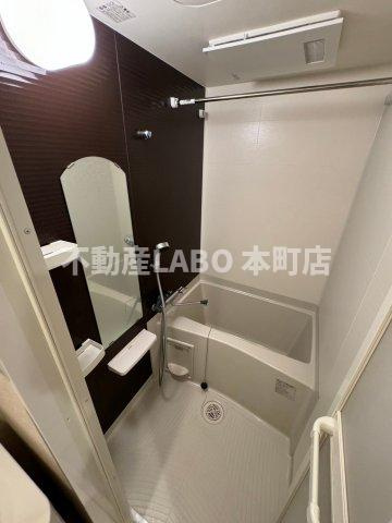 Luxe難波南の浴室