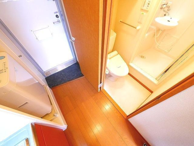 レオパレス東菜畑Ⅱの内装|明るい室内です