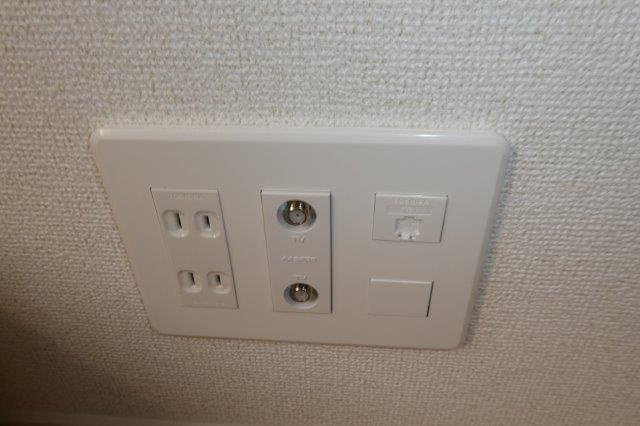 アンジェロフェリーチェの設備|TVジャック・電話モジュラー