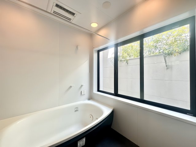 長久手市山桶戸建の駐車場