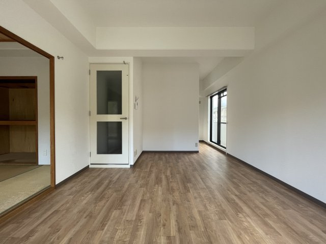 ロイヤルヒル2番館の居間・リビング