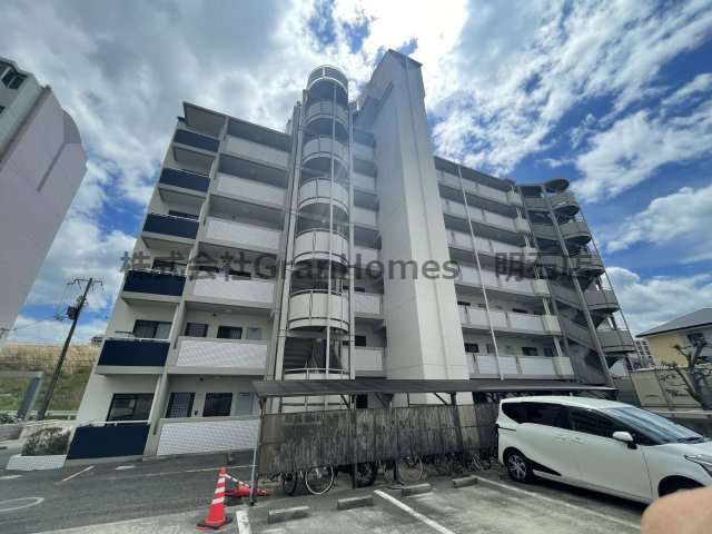 ロイヤルヒル2番館の外観