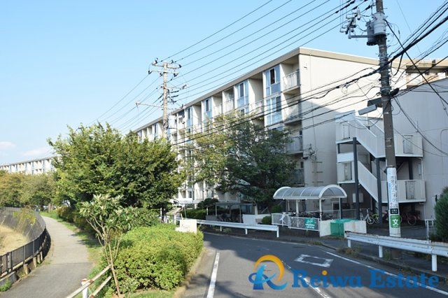 茅ヶ崎ニューライフ　4号棟の外観