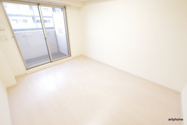アリビオ江坂南金田　仲介手数料無料の洋室