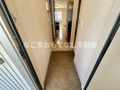 【玄関】 | グラン シャトル