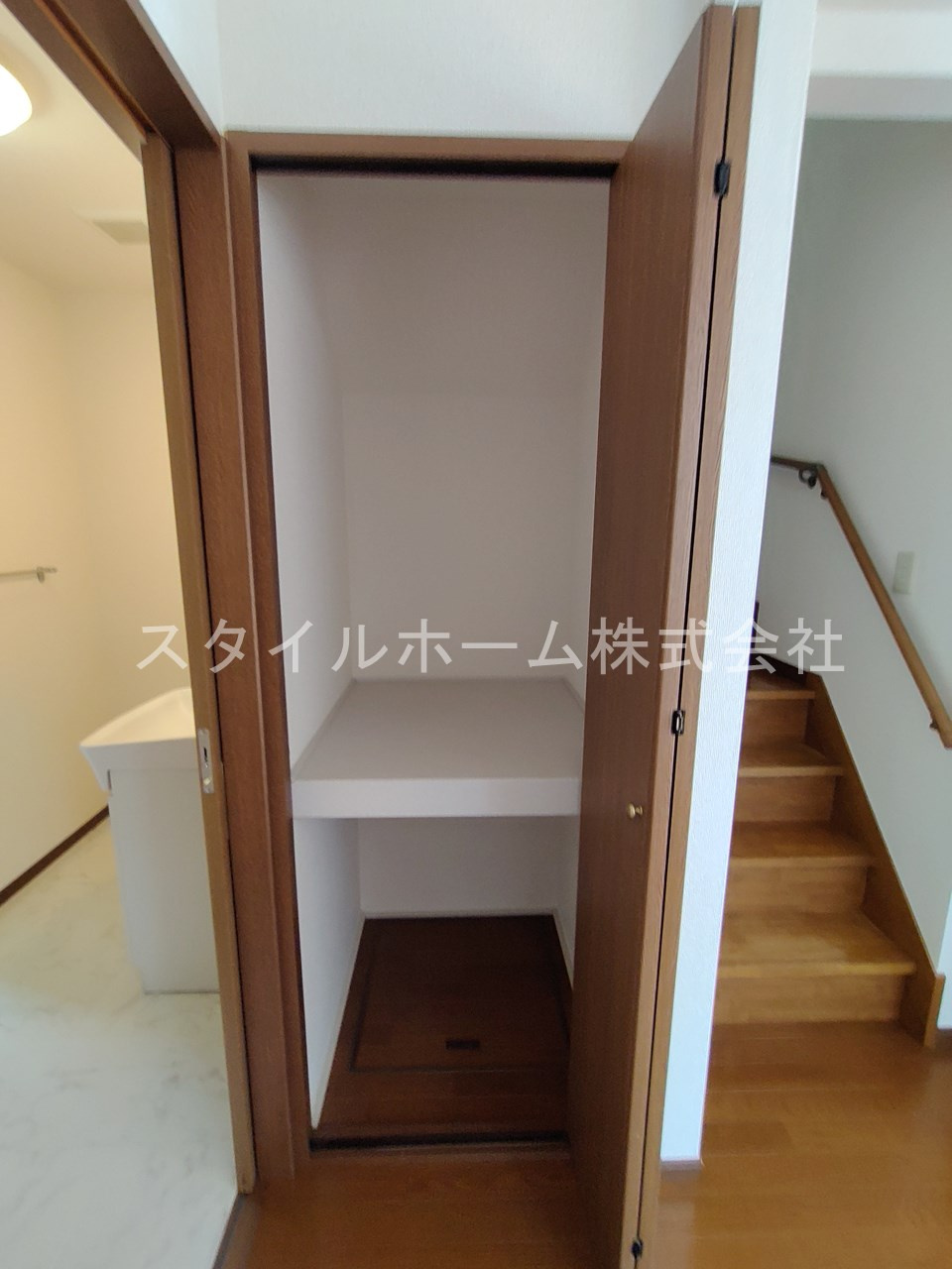 グランデ　ビラッジョAの収納|別部屋写真です。