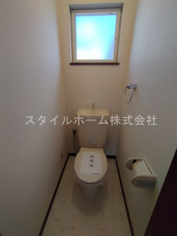グランデ　ビラッジョAのトイレ|別部屋写真です。