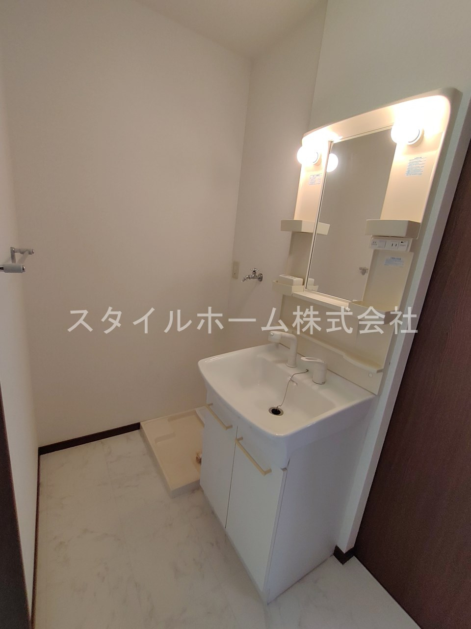 グランデ　ビラッジョAの洗面所|別部屋写真です。