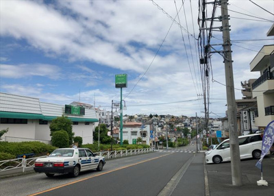 【展望】 | ライオンズマンション座間第２ | 眺望を気にして物件を探す場合、前面に建物が建っていないか現地で確認しましょう！前面に建物があると景色はもちろん、日当たりや風通しにも影響が出てきます。住んだ時のことを想像しながら現地見学をしましょう。