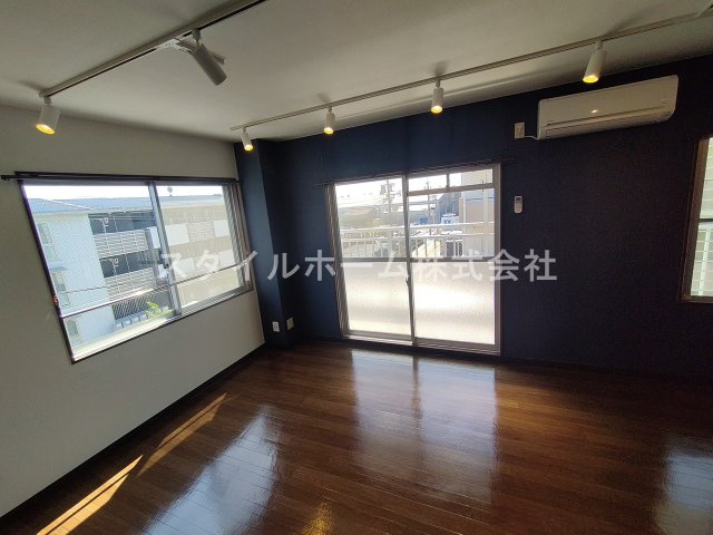 ウイングコートLIVELYの居間・リビング