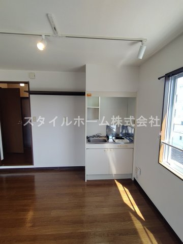 ウイングコートLIVELYの居間・リビング