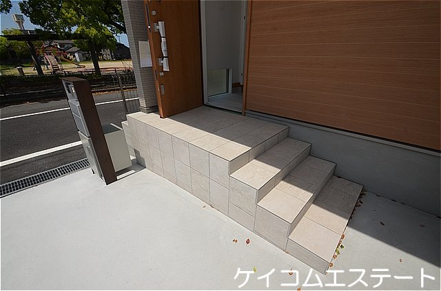 nest 引野3丁目　分譲住宅　のエントランス