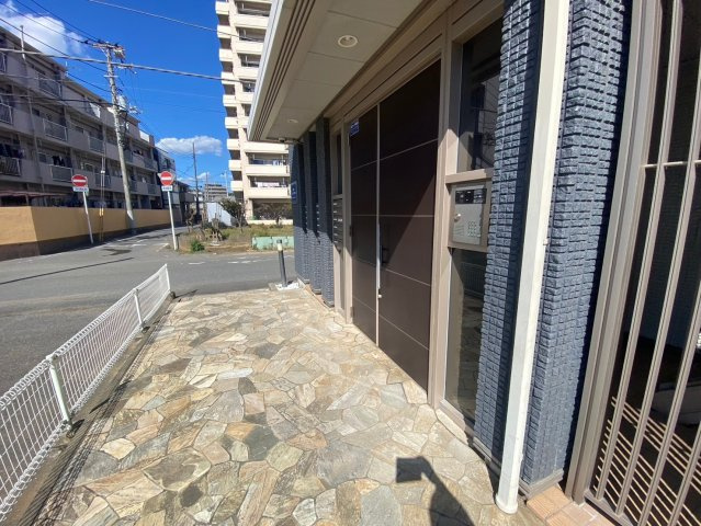 ディオス弐番館のエントランス