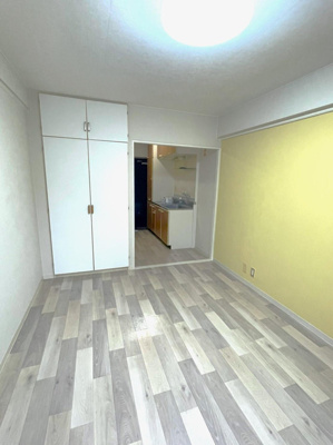 【洋室】 | ロイヤルステイ